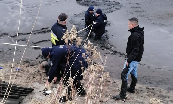 Policjanci odnaleźli zaginioną 73-latkę. Akcja zakończona sukcesem