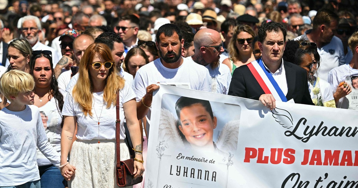 Francja wrze po zabójstwie 11-letniej Lyhanny. Prezydent zabrał głos