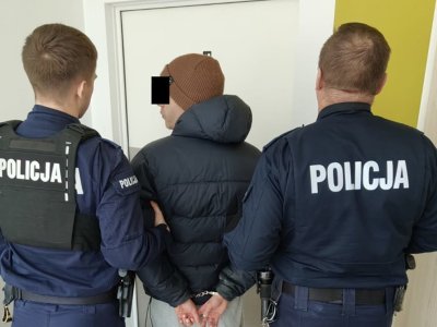 18-latka zamordowana na Bielanach. Chłopak ukrył ciało w wersalce